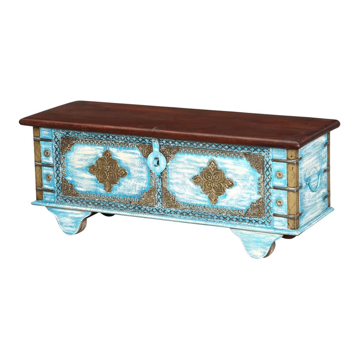 Wooden chest trunk distress Wooden chest trunk distress